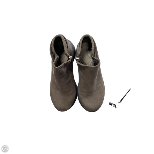 Boots Ankle Flats By Bzees In Taupe, Size: 6