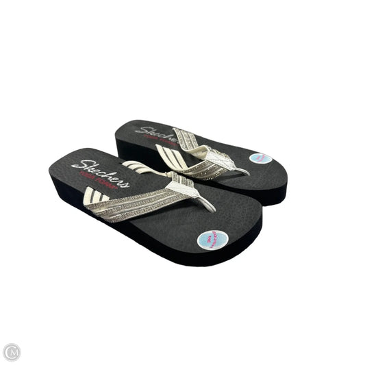 Sandals Flats By Skechers In White, Size: 8