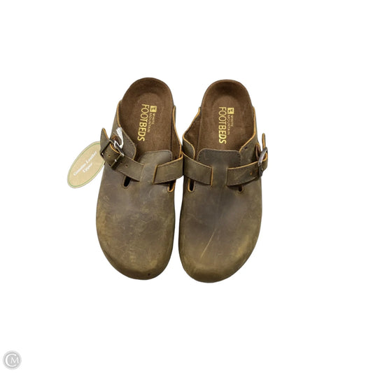 Shoes Flats By White Mountain In Brown, Size: 7