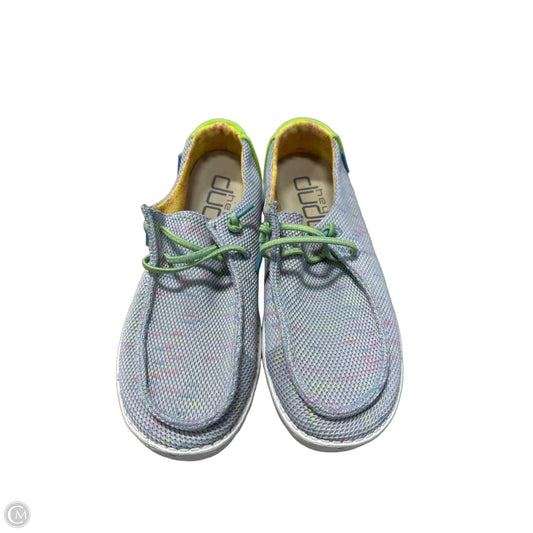 Shoes Flats By Hey Dude In Grey, Size: 8