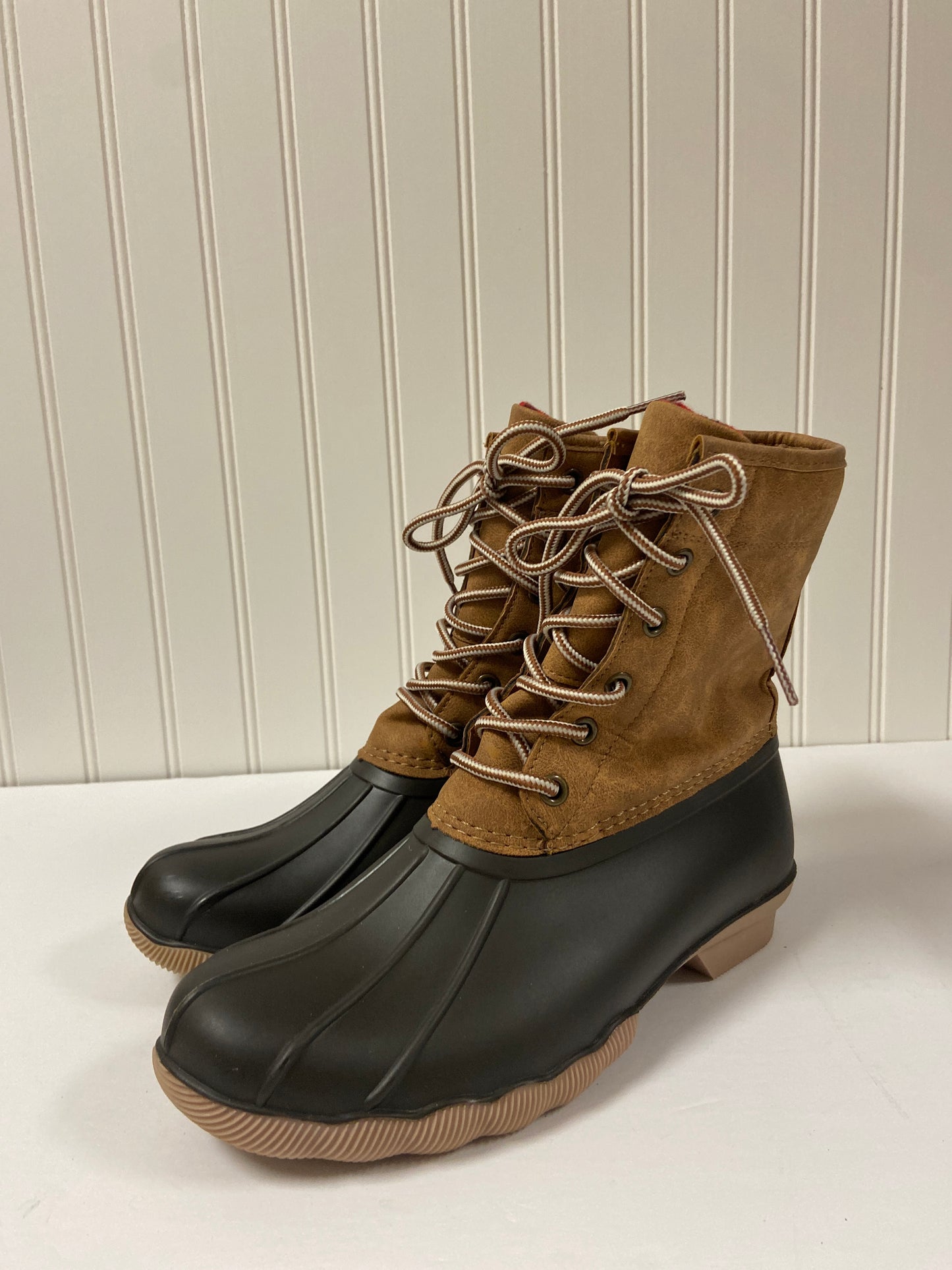 Boots Snow By Clothes Mentor  Size: 7