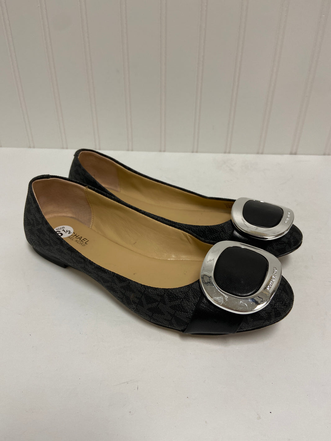 Shoes Flats By Clothes Mentor In Yellow, Size: 8.5
