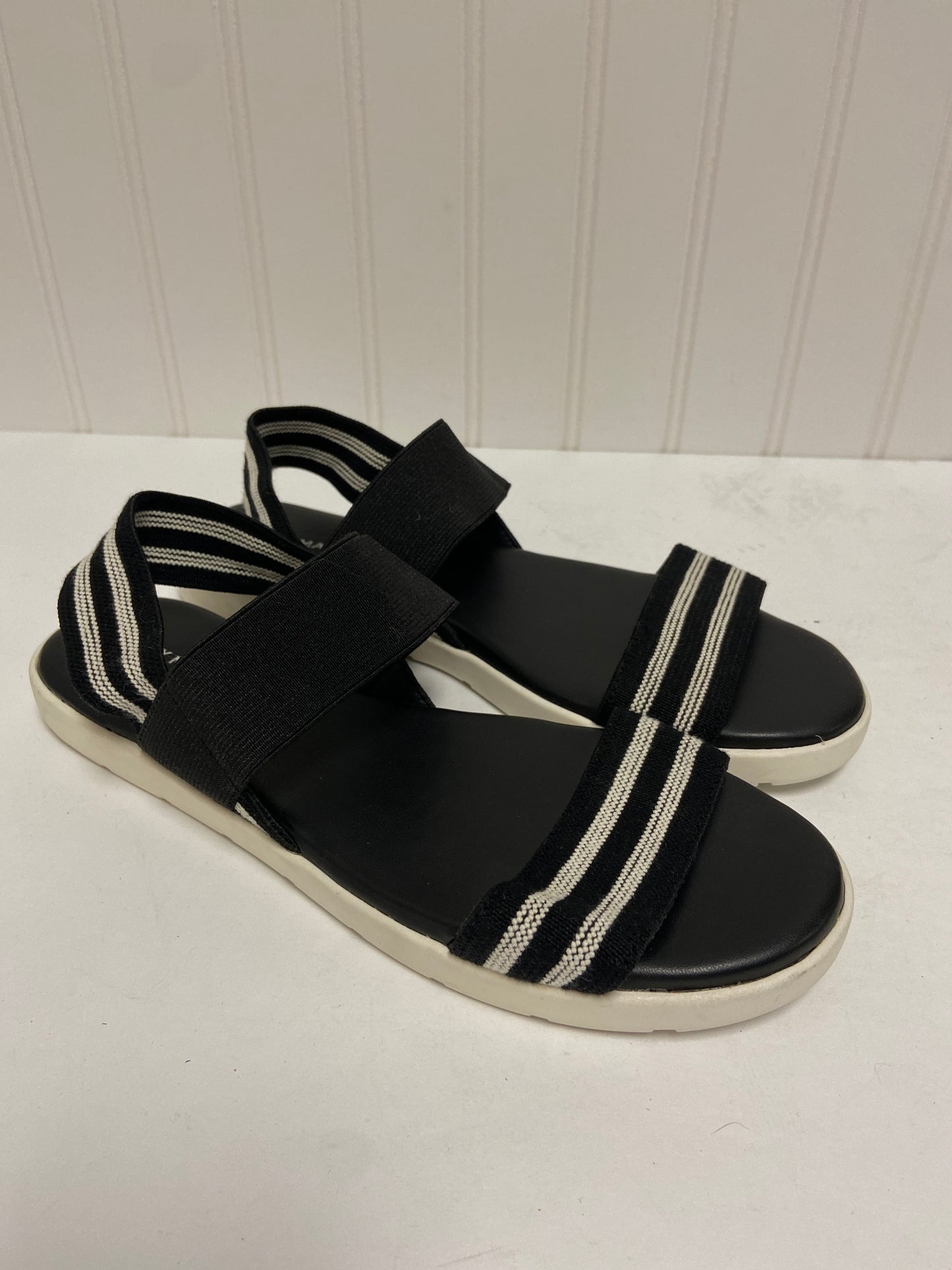 Black & White Sandals Flats Alex Marie, Size 8