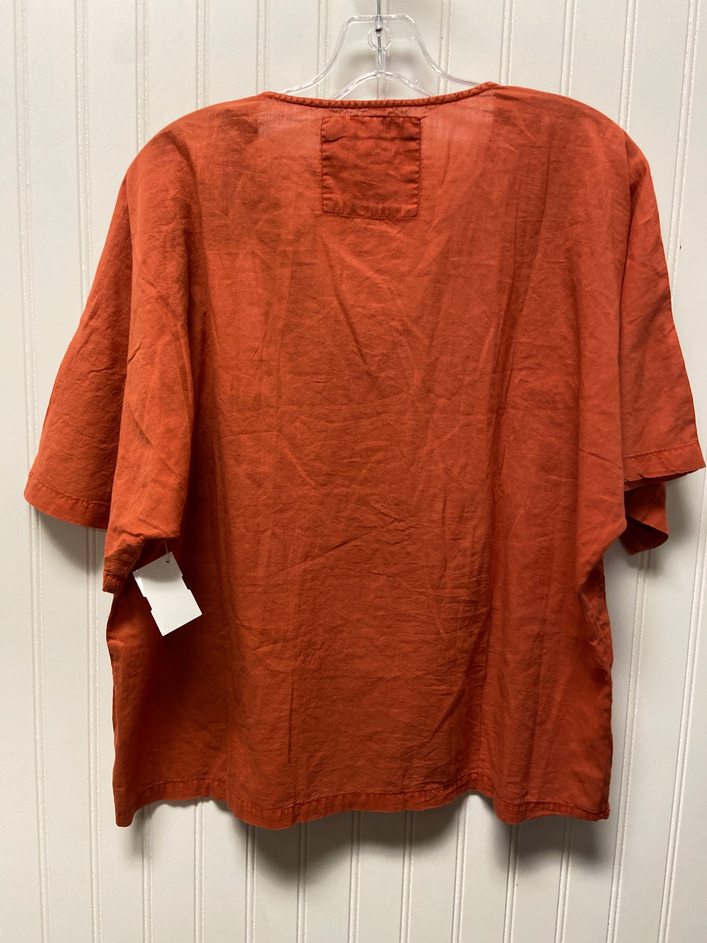 Top Short Sleeve By Clothes Mentor In Orange, Size: S