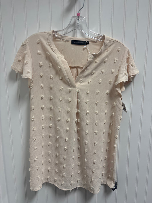 Top Short Sleeve By Clothes Mentor In Beige, Size: S