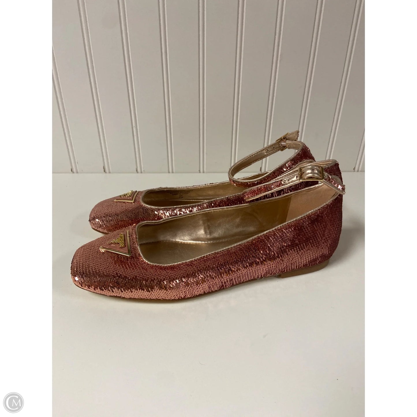 Shoes Flats By Guess In Rose Gold, Size: 7.5