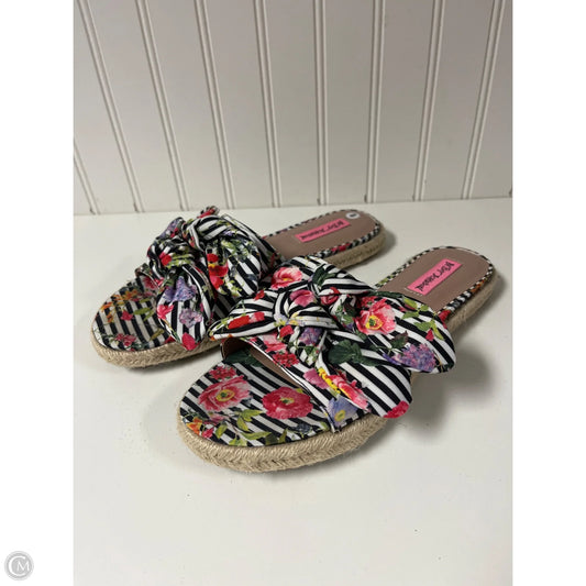 Sandals Flats By Betsey Johnson In Striped Pattern, Size: 8