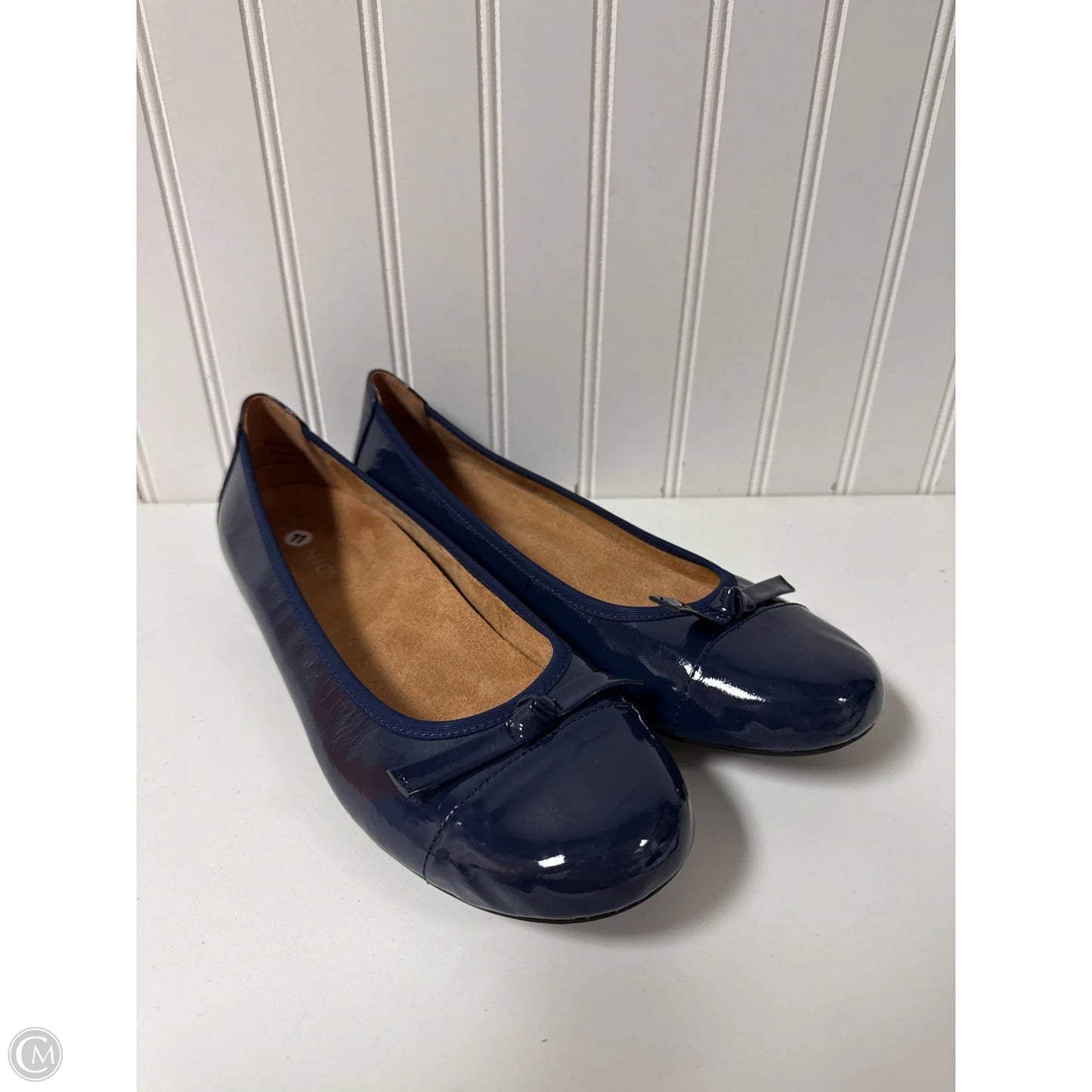 Shoes Flats By Vionic In Navy, Size: 11