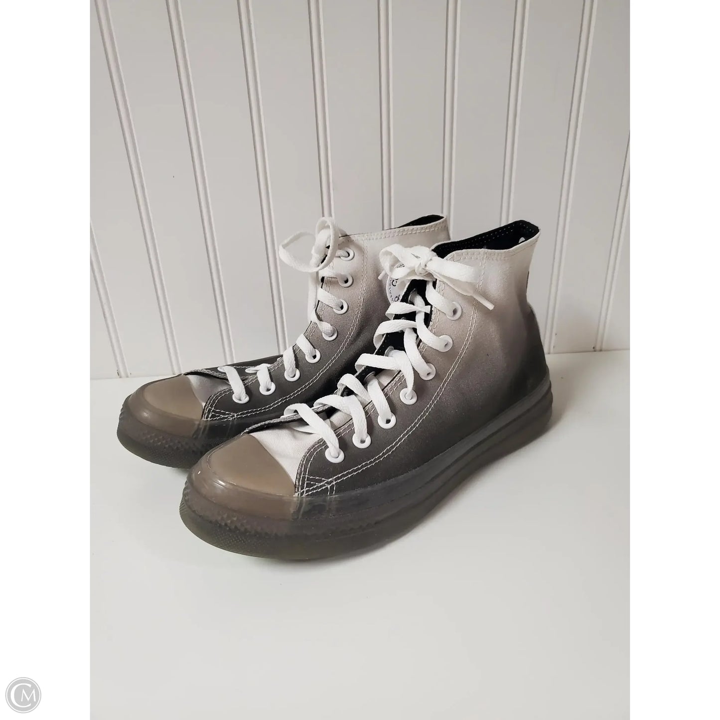 Shoes Sneakers By Converse In Grey & White, Size: 11