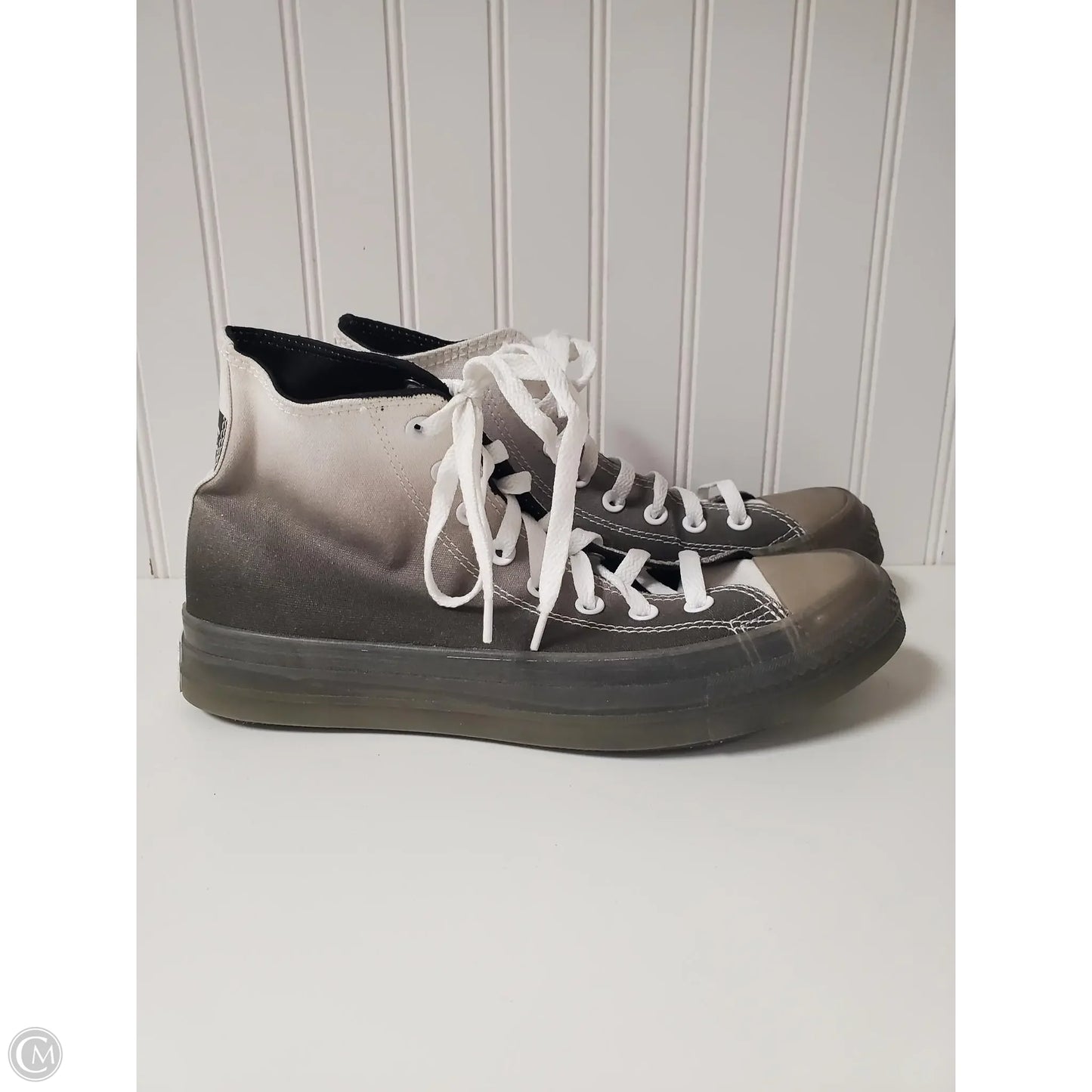 Shoes Sneakers By Converse In Grey & White, Size: 11