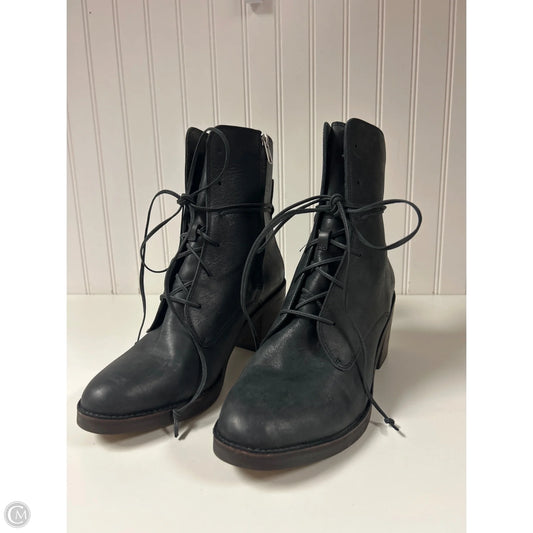 Boots Designer By Ugg In Black, Size: 11