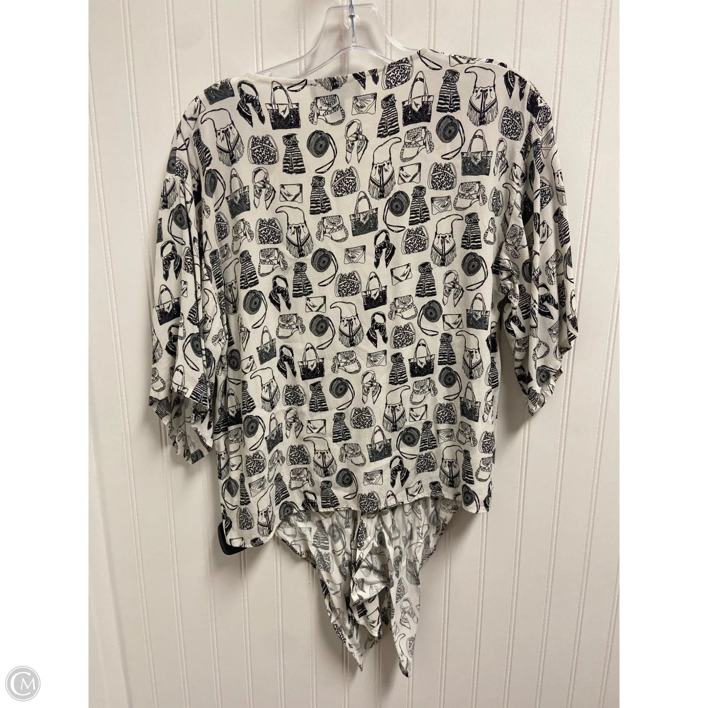 Top Short Sleeve By Karen Kane In White, Size: M