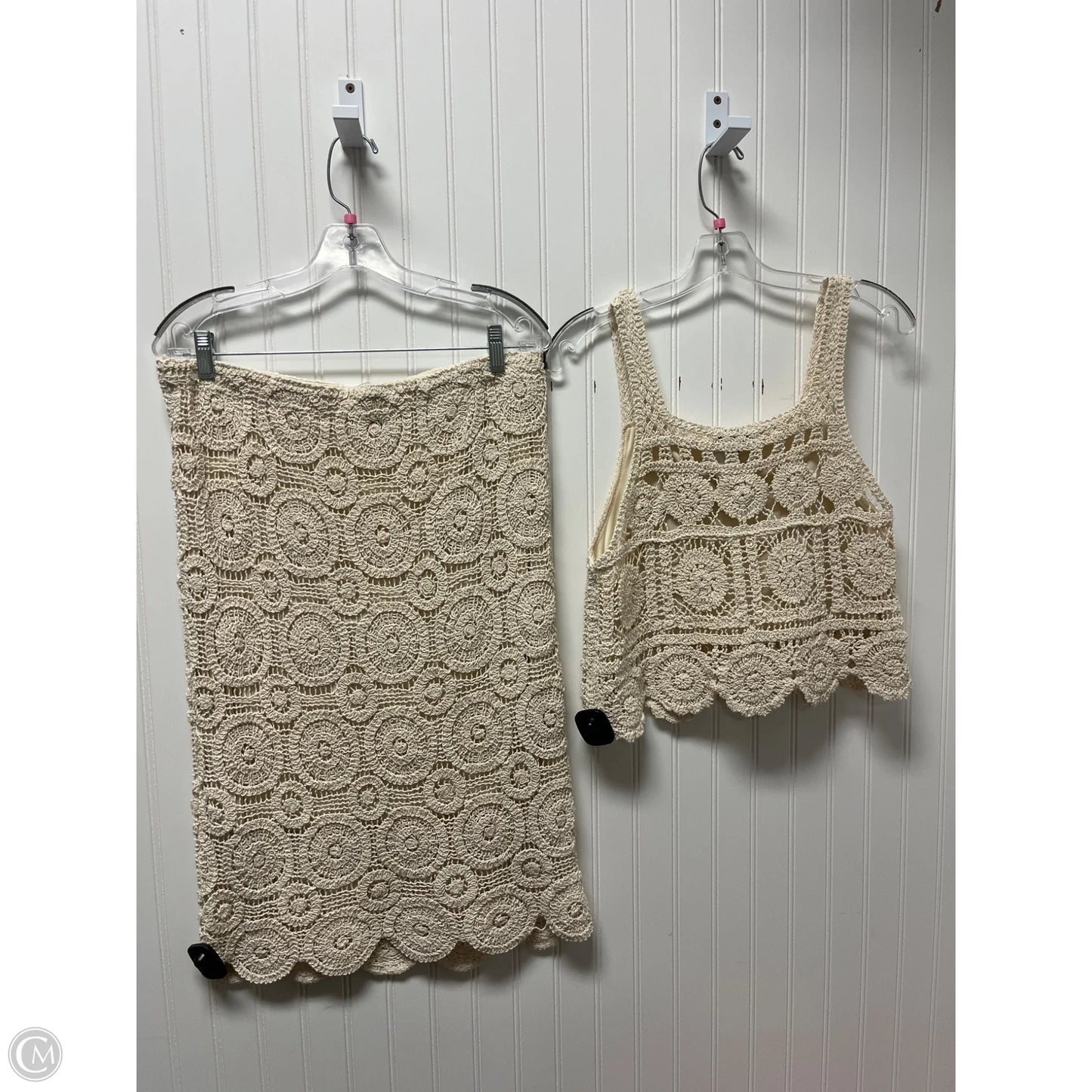 Skirt Set 2pc By Clothes Mentor In Beige, Size: L