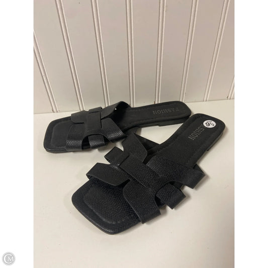 Sandals Flats By Clothes Mentor In Black, Size: 9.5