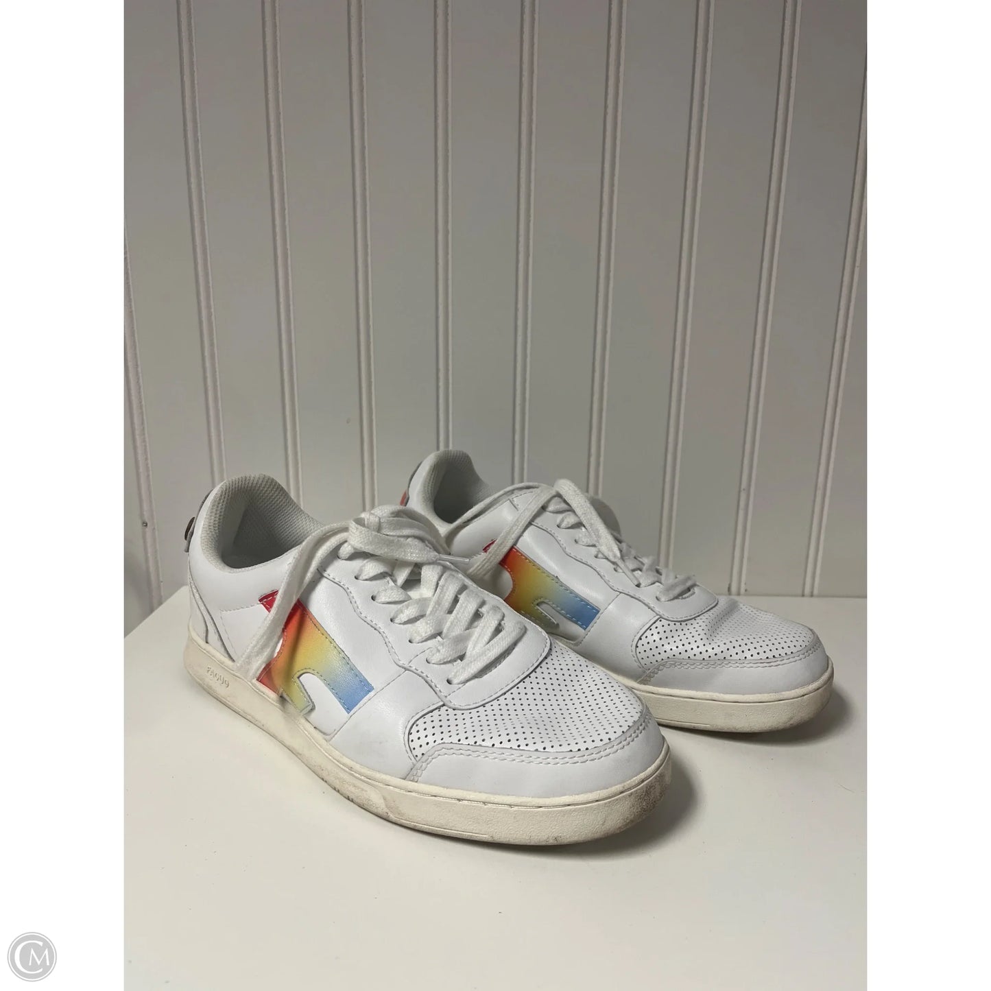 Shoes Sneakers By Clothes Mentor In Yellow, Size: 9.5