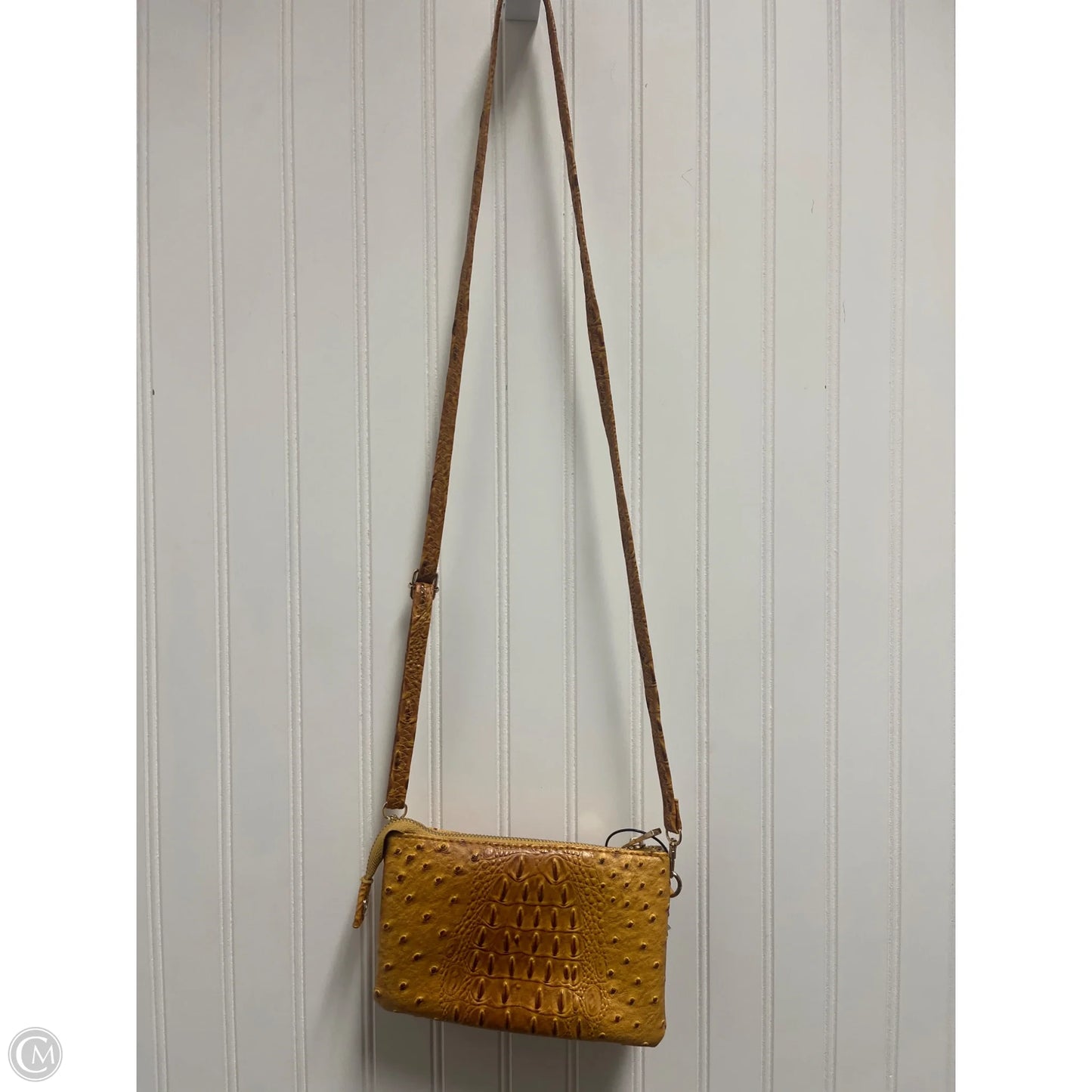 Crossbody By Clothes Mentor, Size: Small