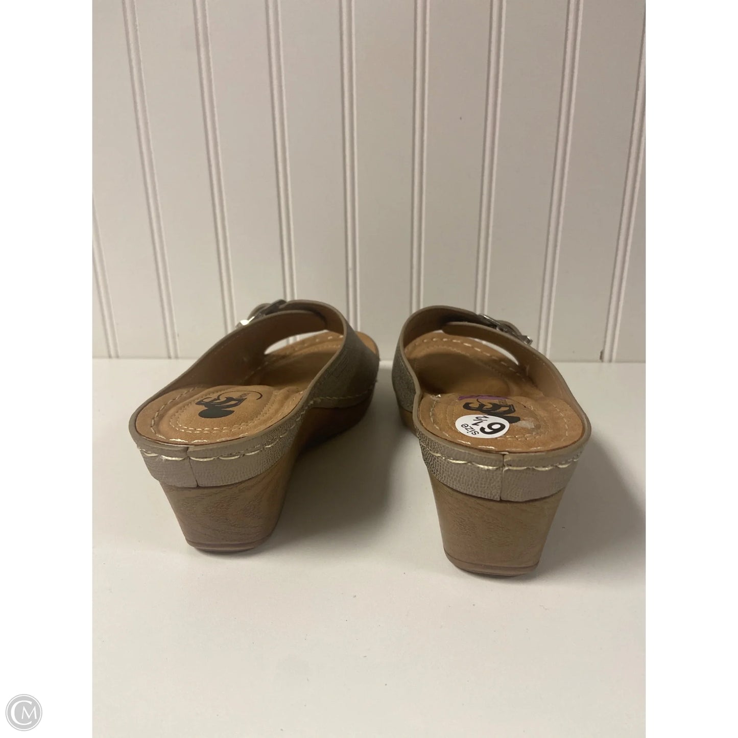 Sandals Heels Wedge By Clothes Mentor In Silver, Size: 6.5
