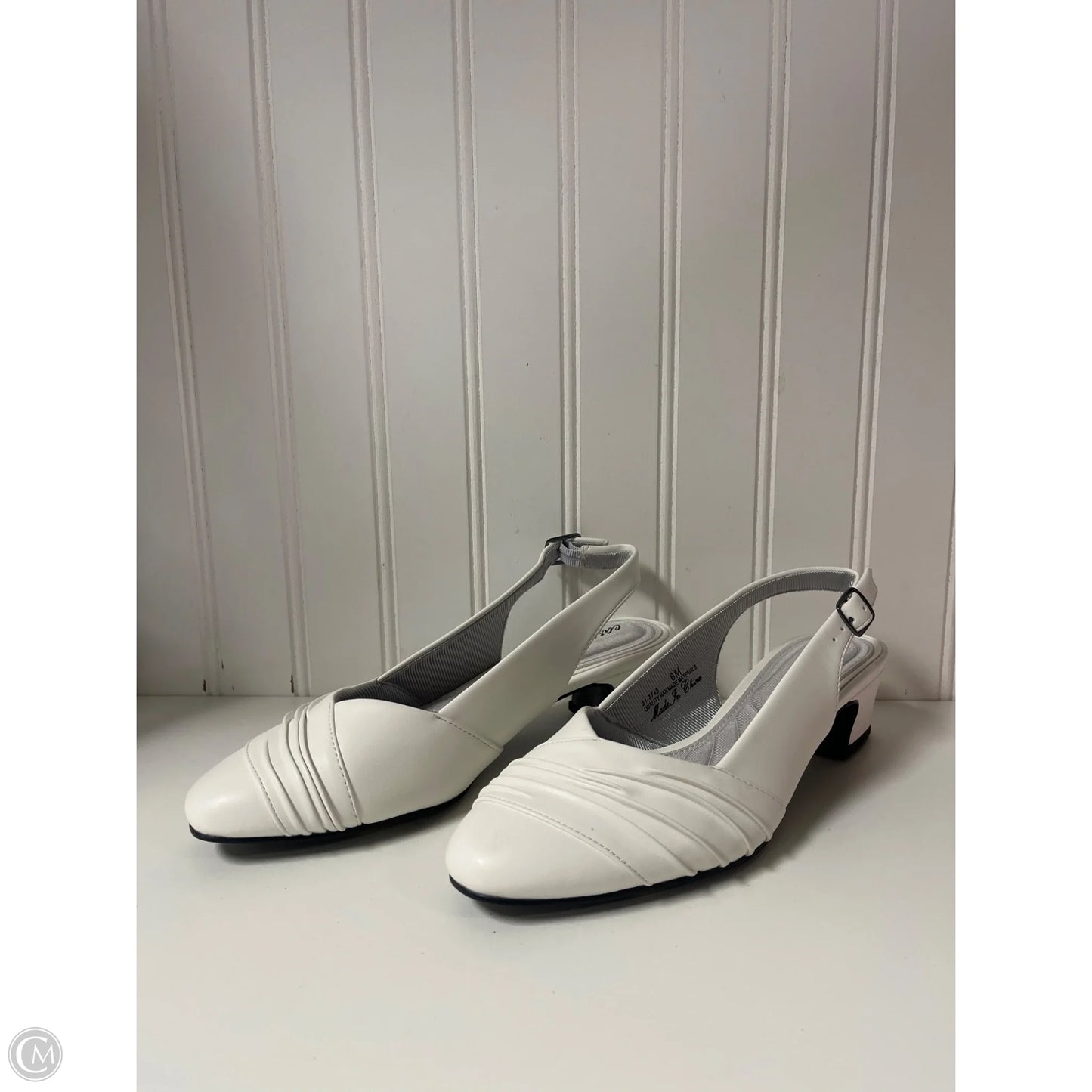 Shoes Heels Kitten By Easy Street In White, Size: 6