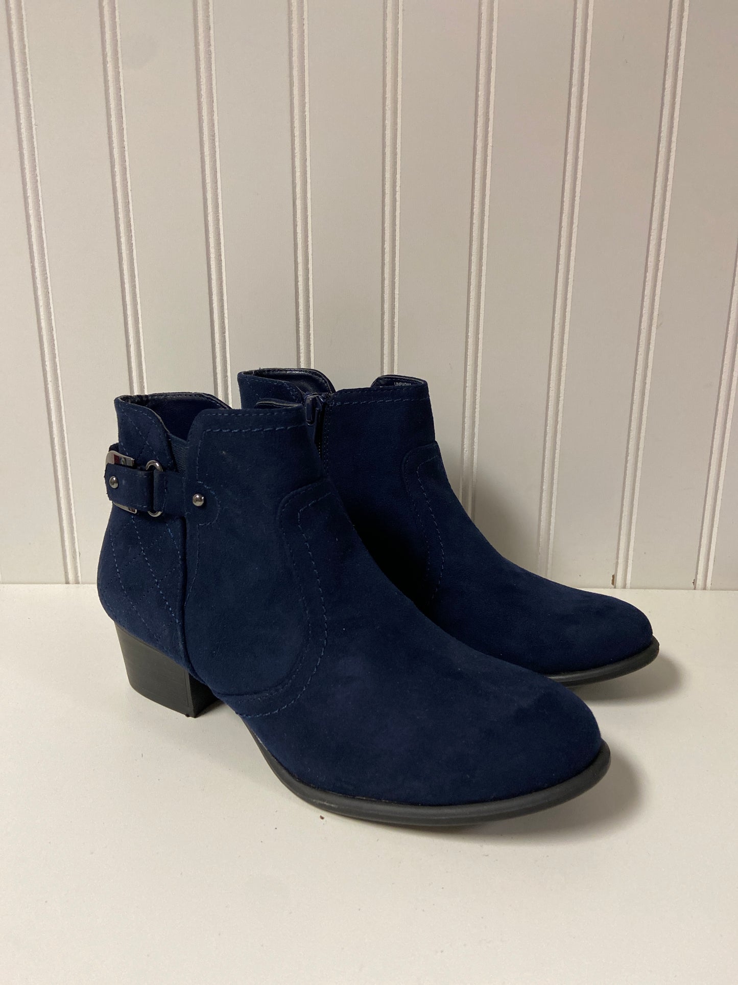 Boots Ankle Heels By Unisa In Navy, Size: 6.5