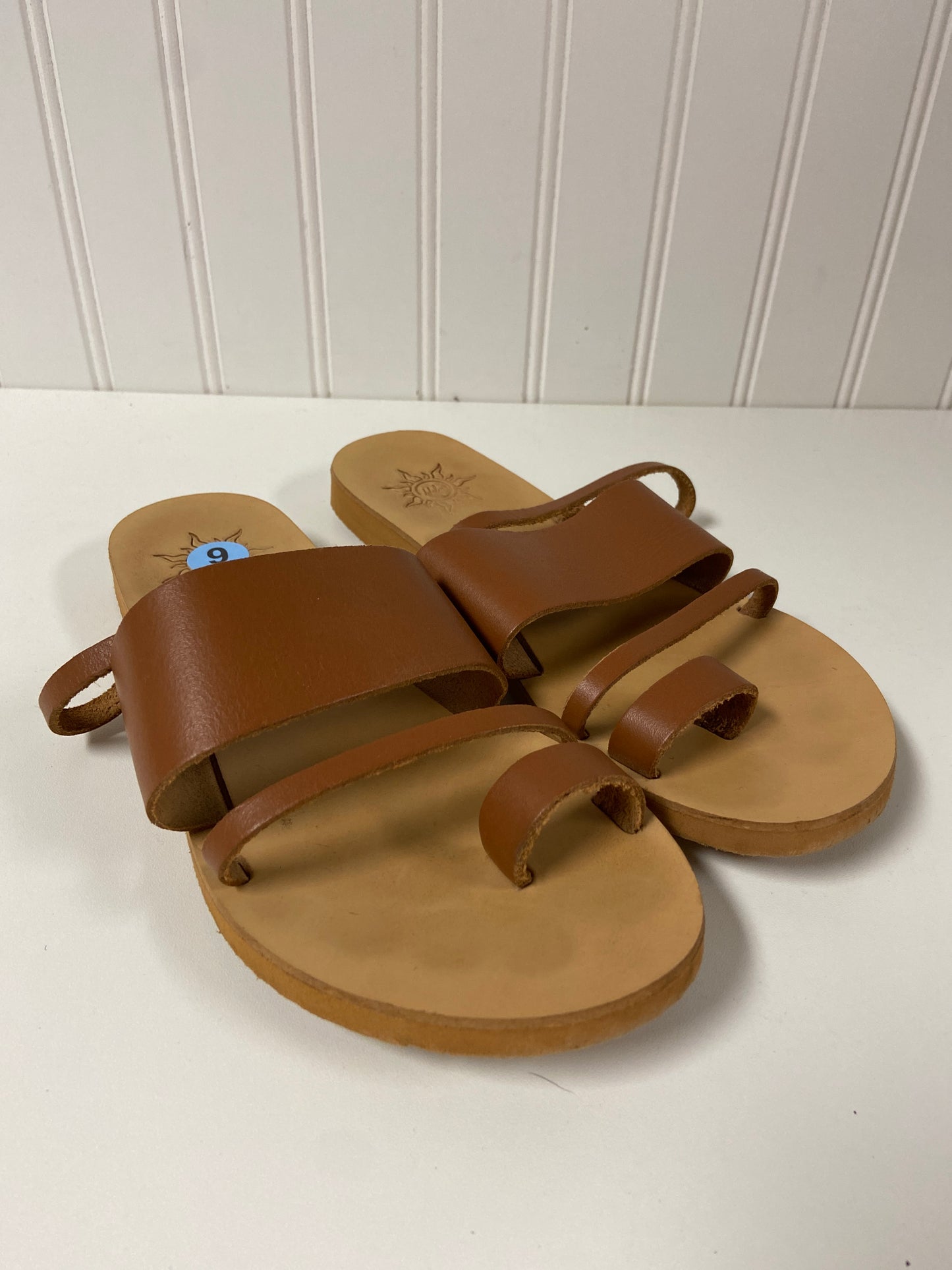 Brown Sandals Flats Clothes Mentor, Size 6