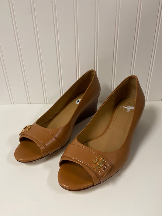 Sandals Designer By Tory Burch In Tan, Size: 9.5