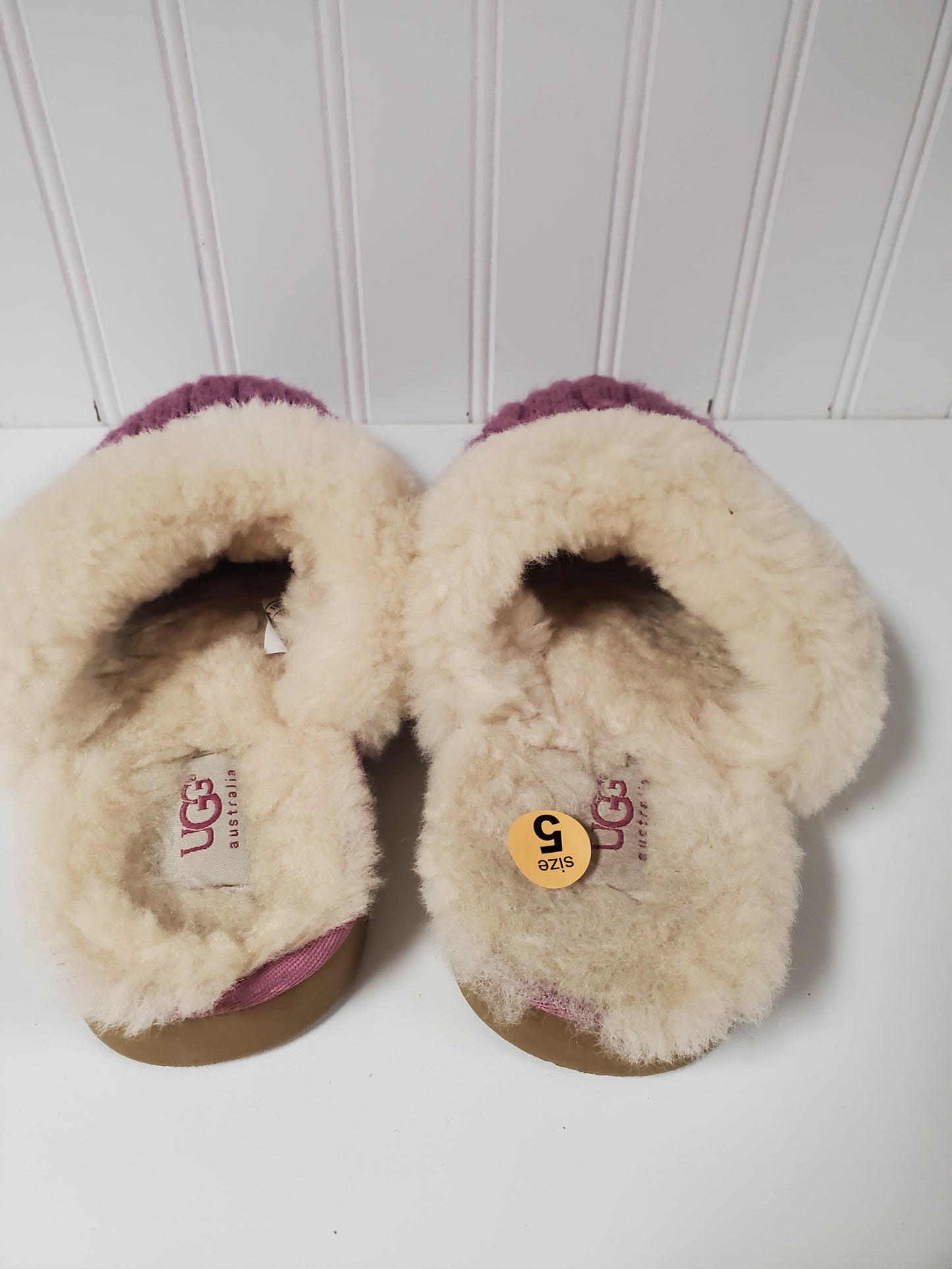 Slippers Designer By Ugg In Pink