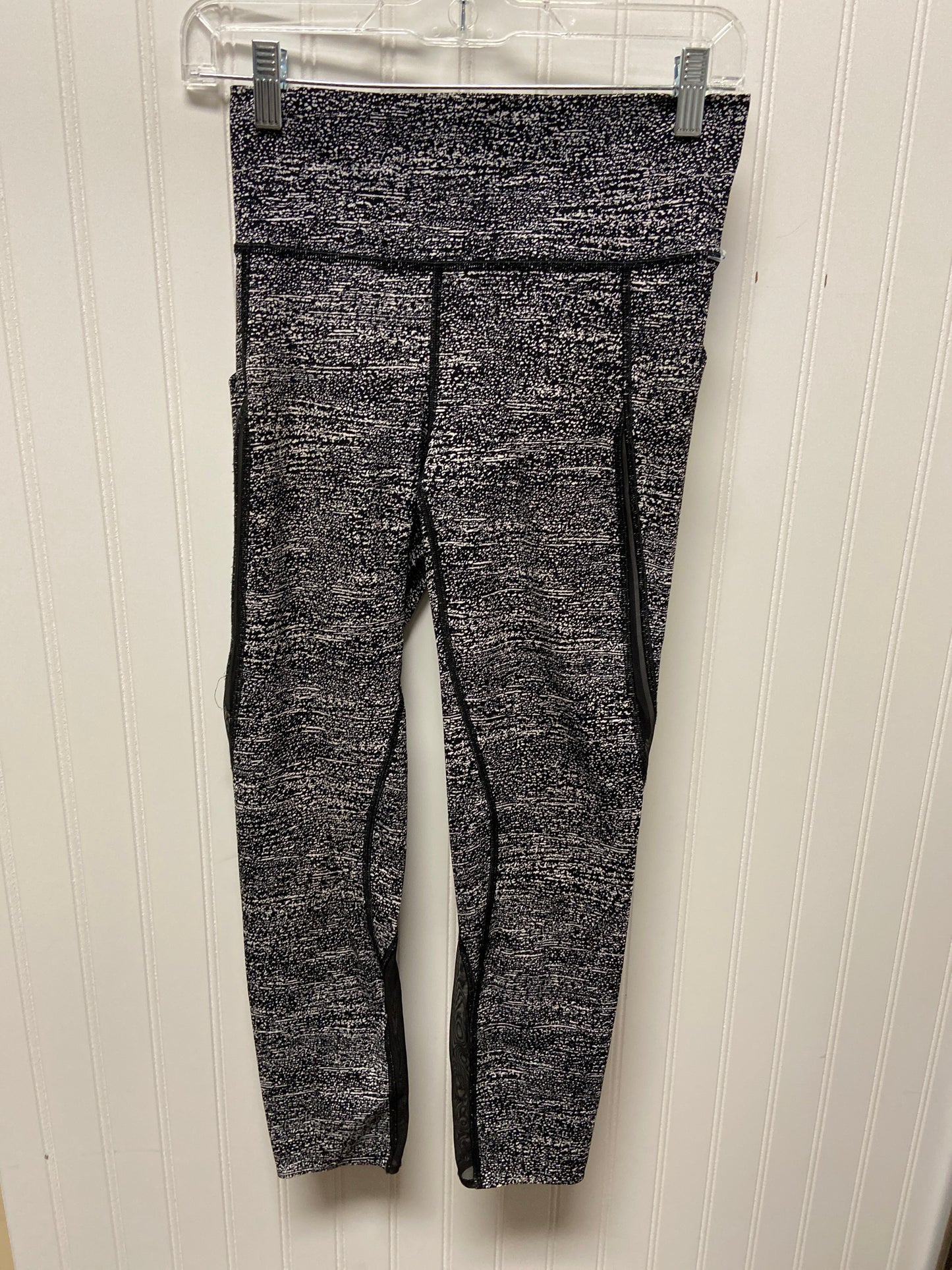 Athletic Leggings By Lululemon In Black & White, Size: S