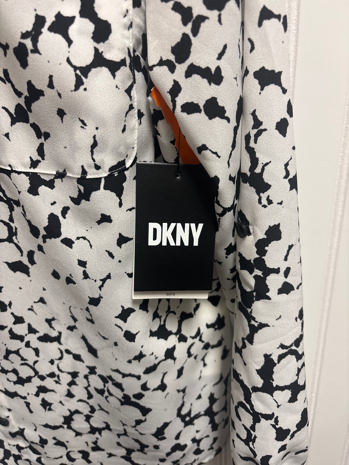 Blouse Long Sleeve By Dkny In Black & White, Size: L