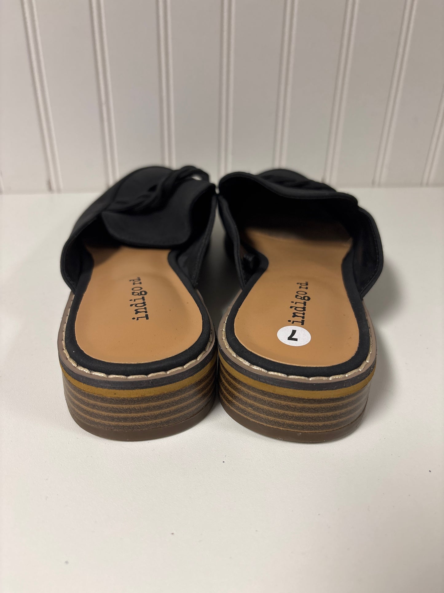 Shoes Flats By Indigo Rd In Black, Size: 7