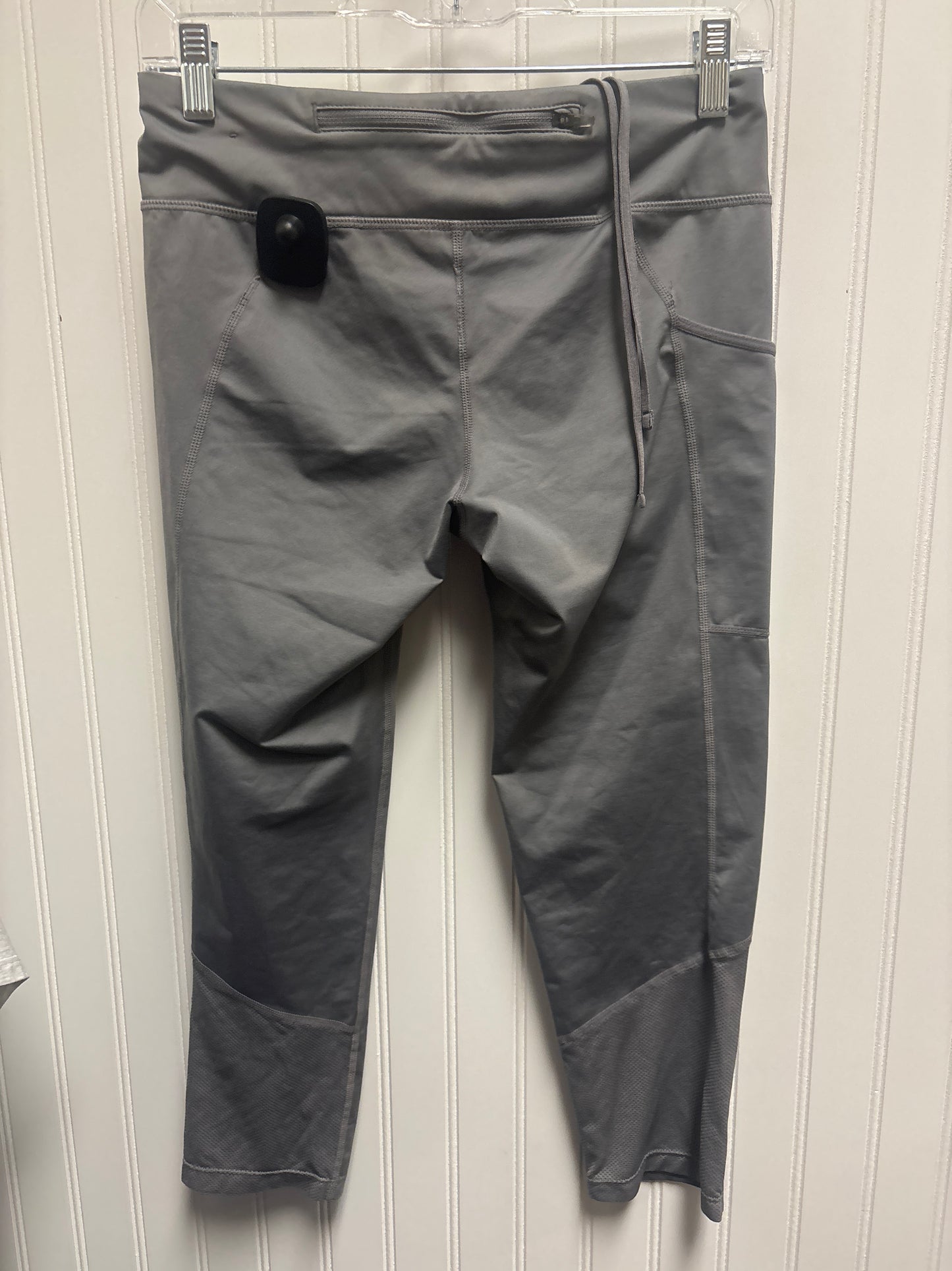 Athletic Leggings Capris By Nike In Grey, Size: S