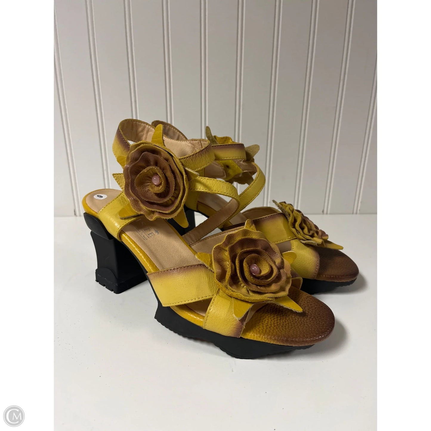 Sandals Heels Block By Cmb In Yellow, Size: 9