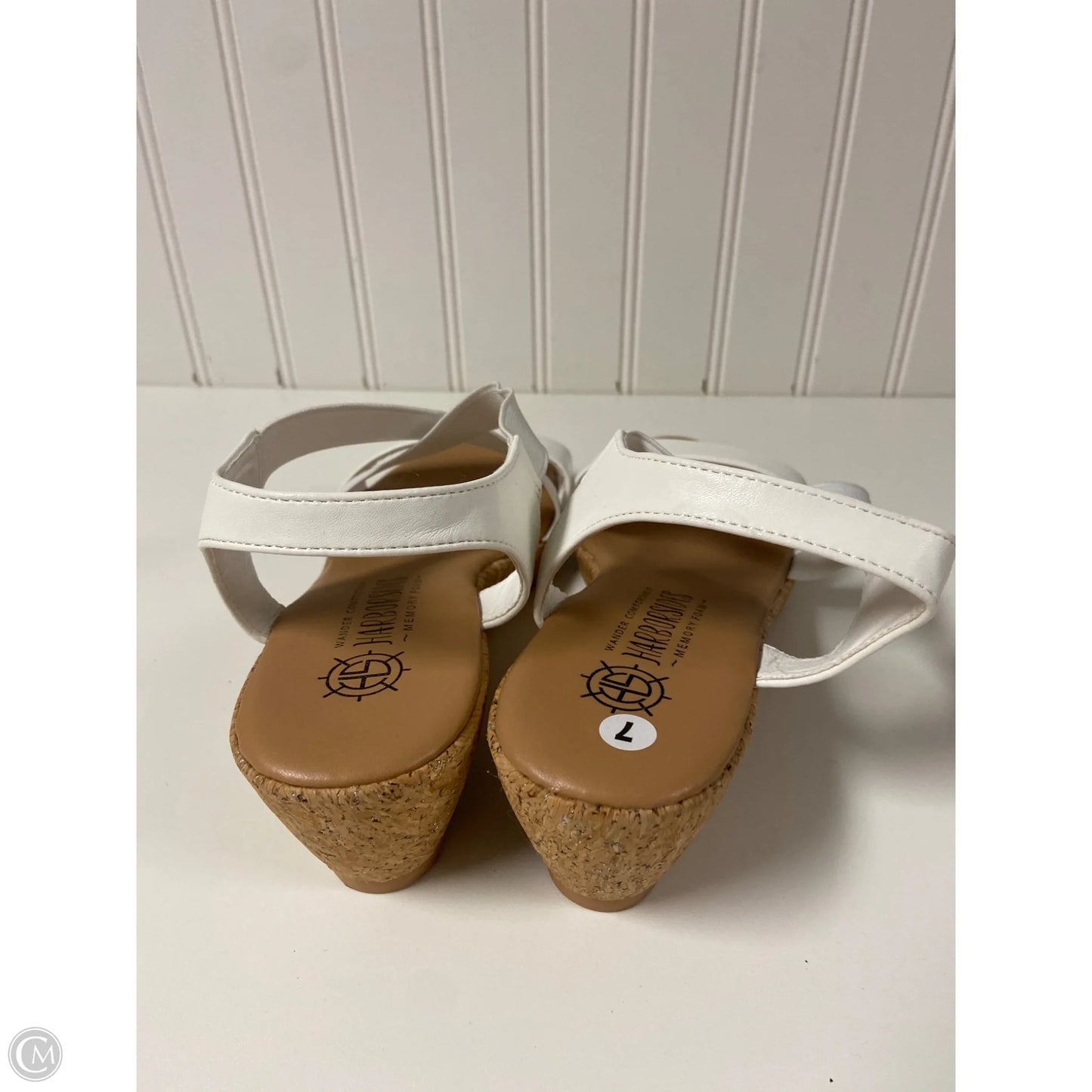 Sandals Heels Wedge By Clothes Mentor In Tan & White, Size: 7