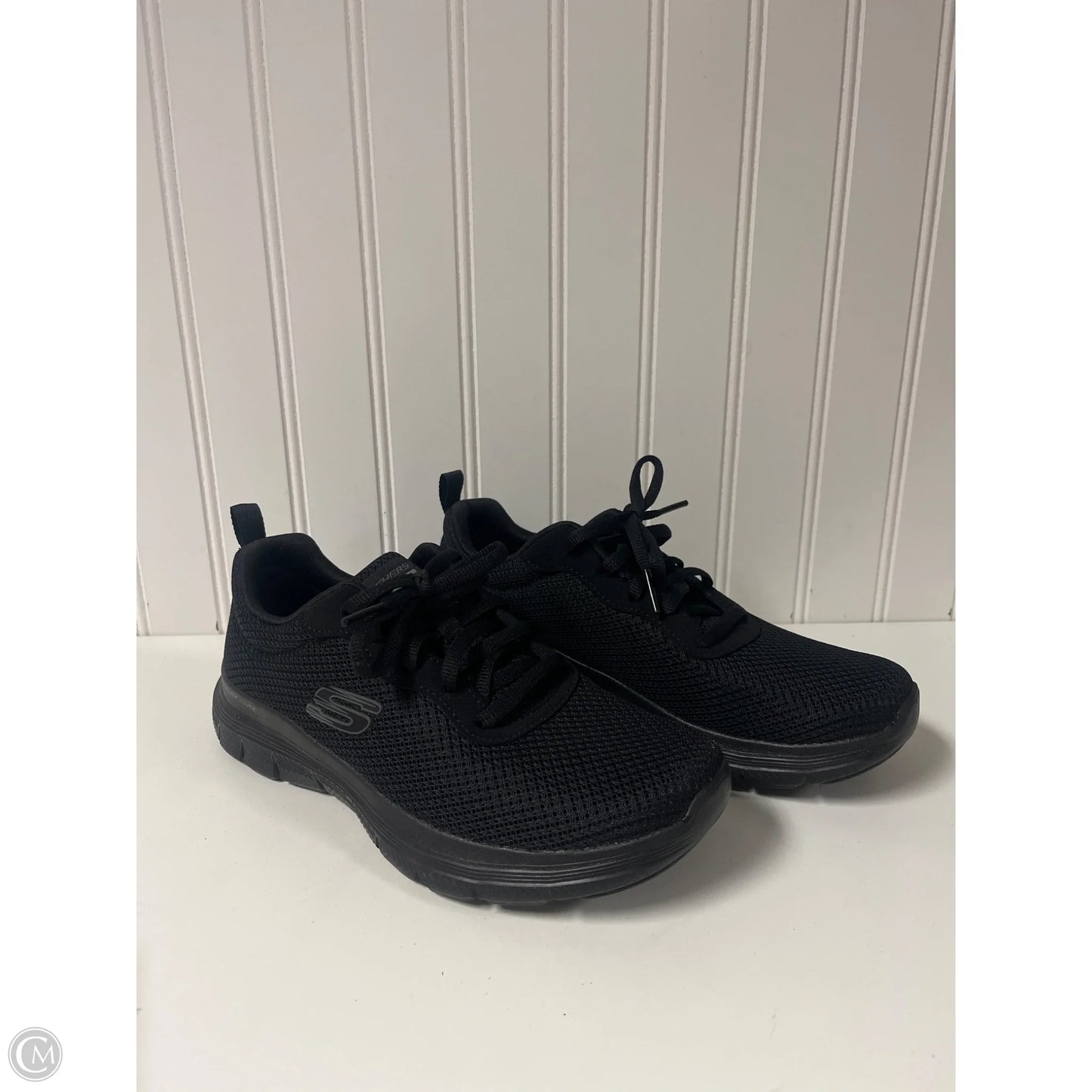 Shoes Athletic By Skechers In Black, Size: 6.5