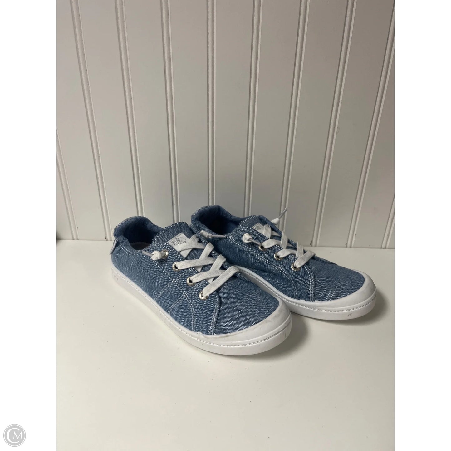 Shoes Sneakers By Roxy In Blue Denim, Size: 6.5