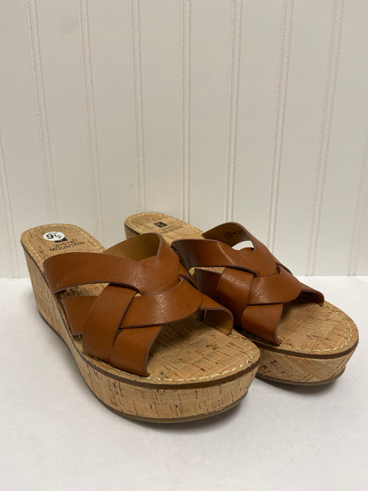 Sandals Heels Wedge By White Mountain  Size: 9.5