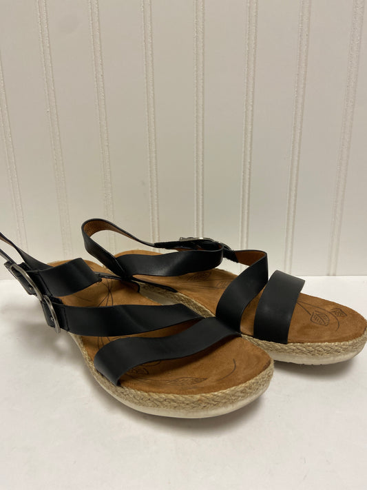 Sandals Flats By Bare Traps  Size: 9