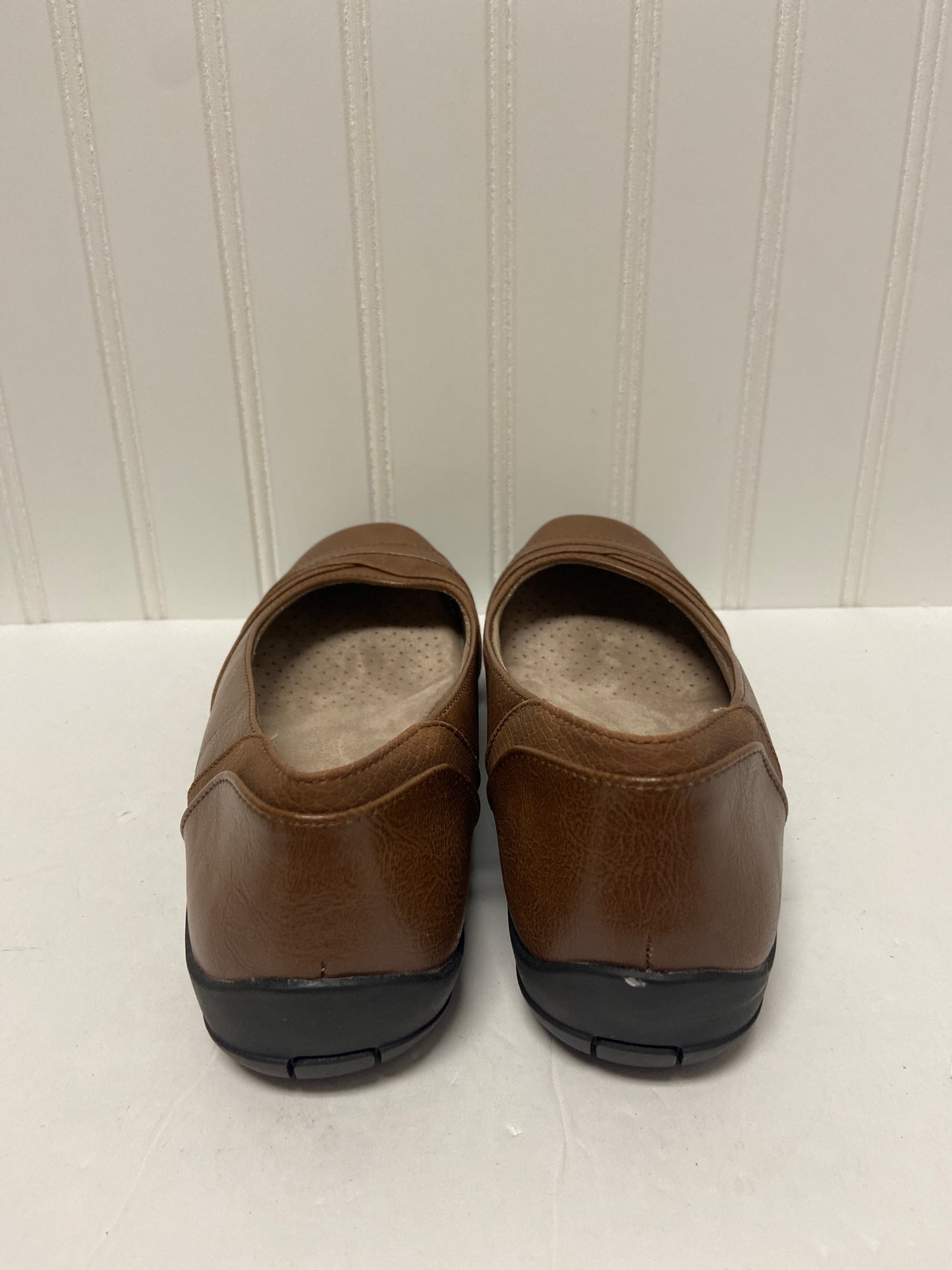 Shoes Flats By Life Stride  Size: 7