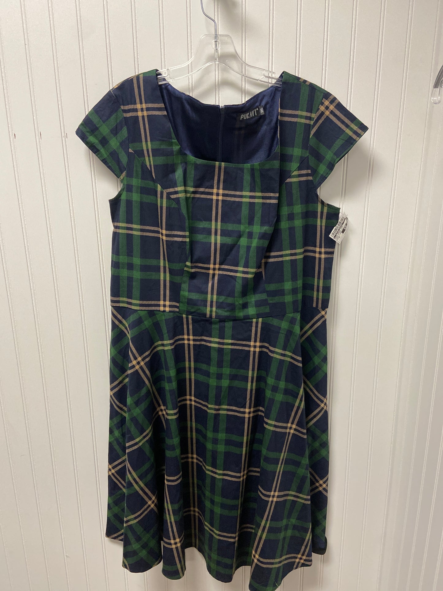 Dress Casual Midi By Clothes Mentor In Plaid Pattern, Size: 3x