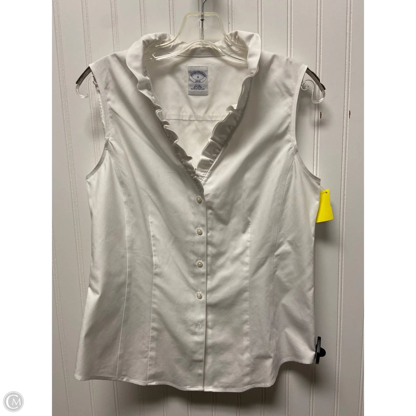 Top Sleeveless By Brooks Brothers In White, Size: M