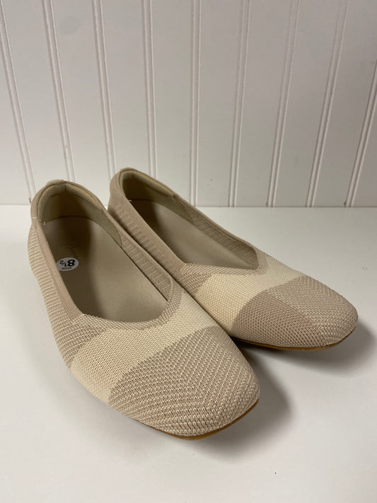 Shoes Flats By Clothes Mentor In Beige, Size: 8.5