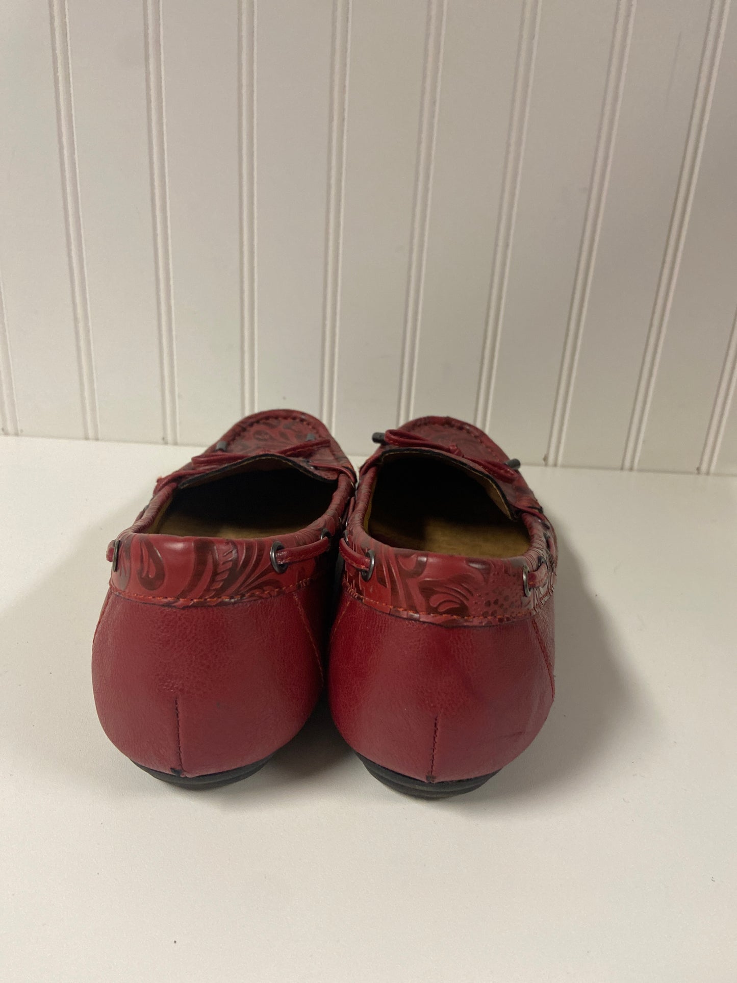 Shoes Flats By Boc In Red, Size: 7.5