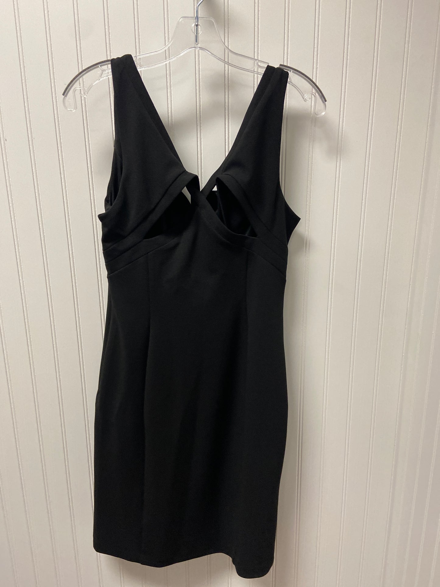 Dress Party Short By Guess  Size: 12