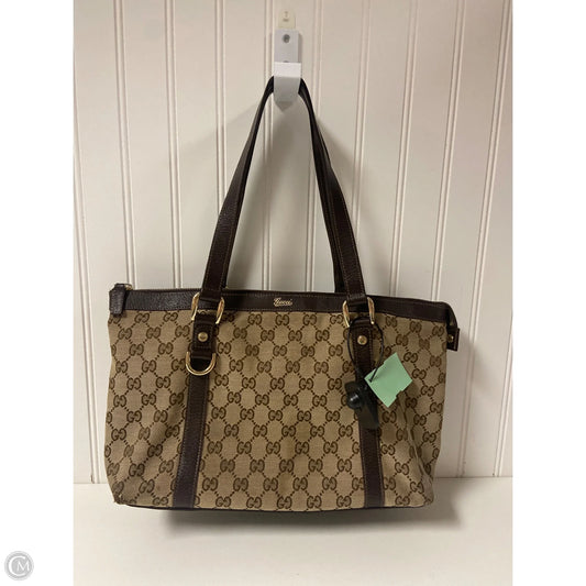 Handbag Luxury Designer By Gucci, Size: Medium