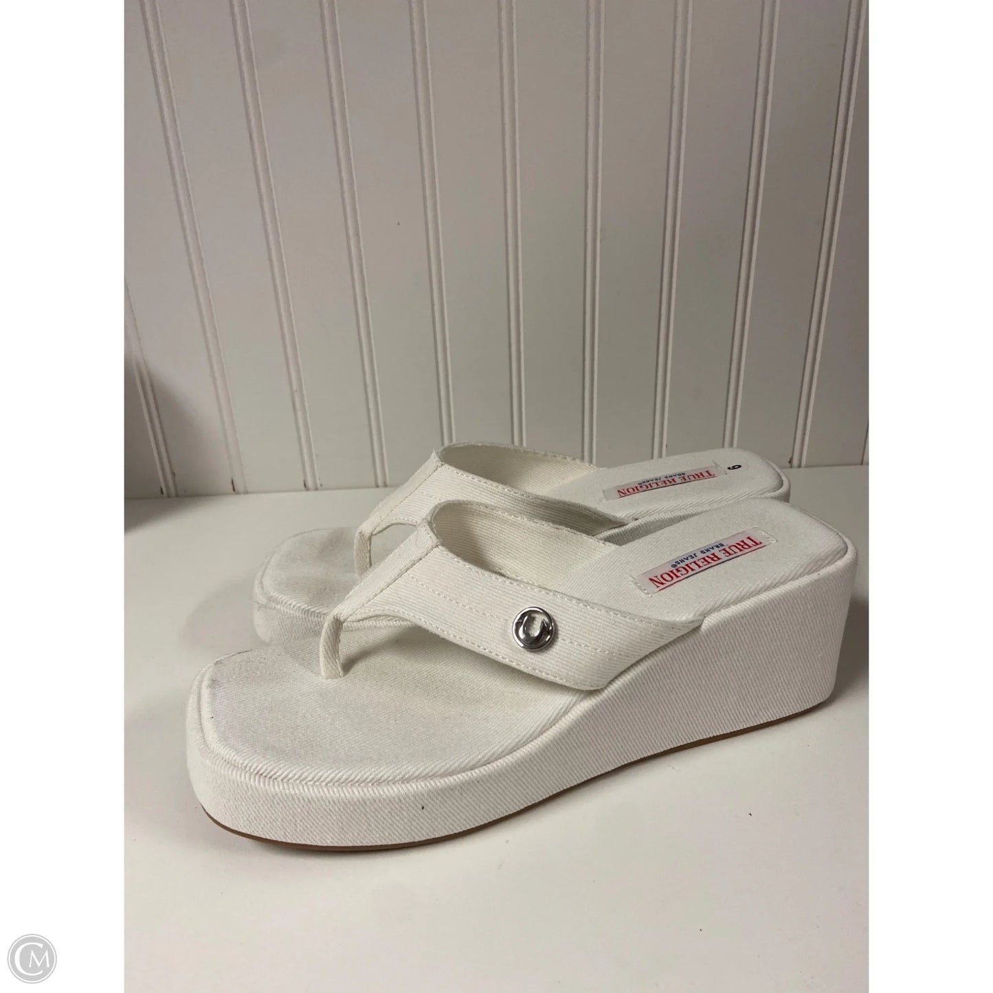 Sandals Flip Flops By True Religion In White, Size: 9