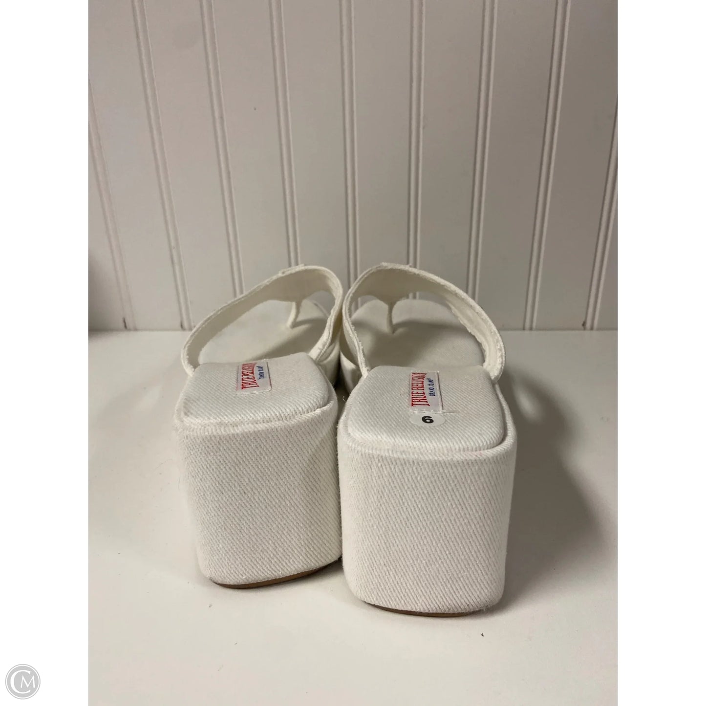 Sandals Flip Flops By True Religion In White, Size: 9
