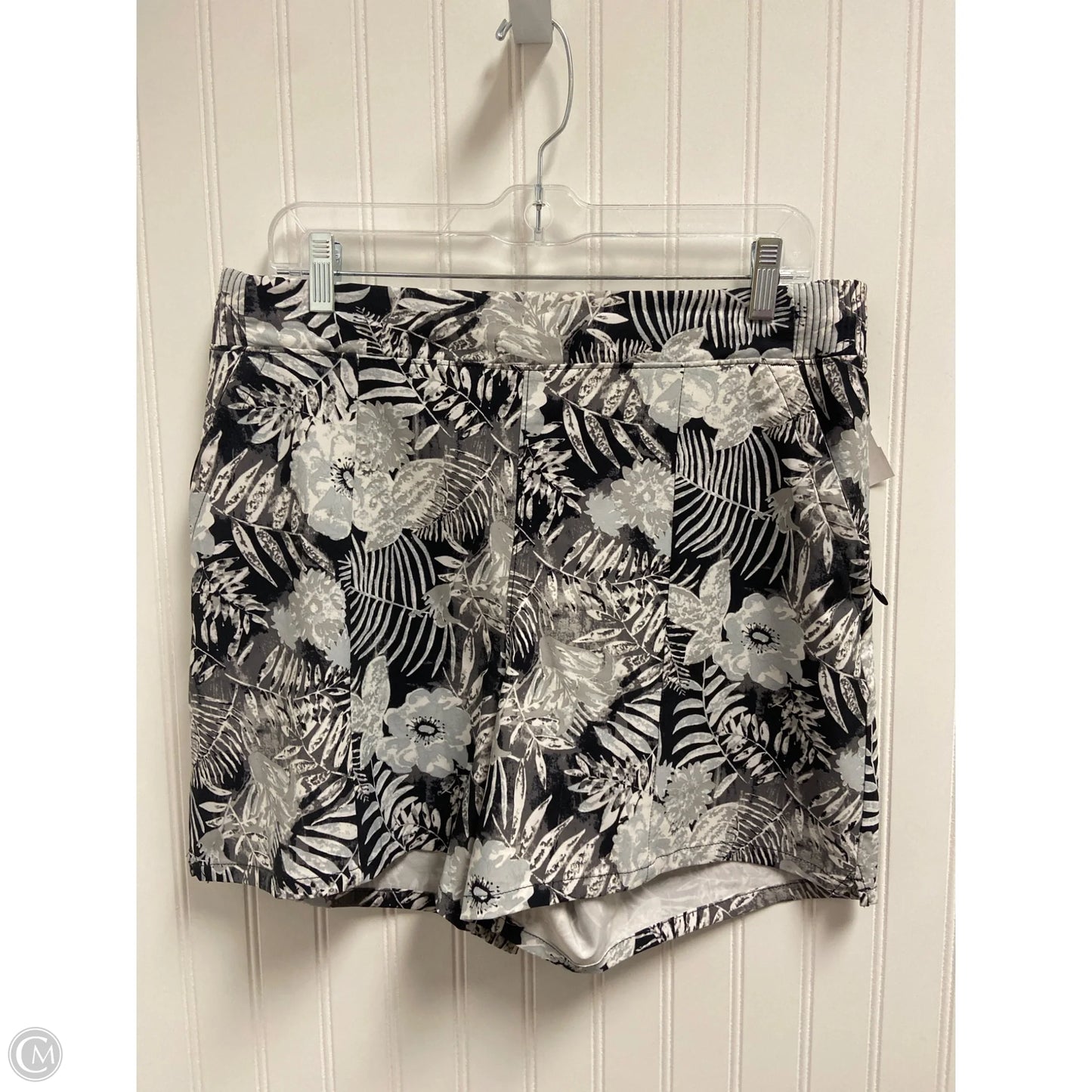 Athletic Shorts By Columbia In Black & Grey, Size: M