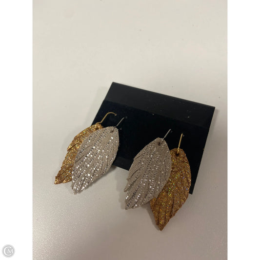 Earrings Dangle/drop By Clothes Mentor, Size: 02 Piece Set
