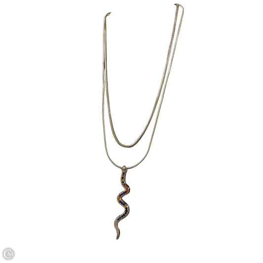 Necklace Layered By Clothes Mentor