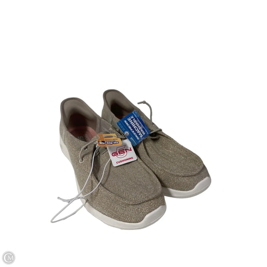 Shoes Flats By Skechers In Beige, Size: 9.5