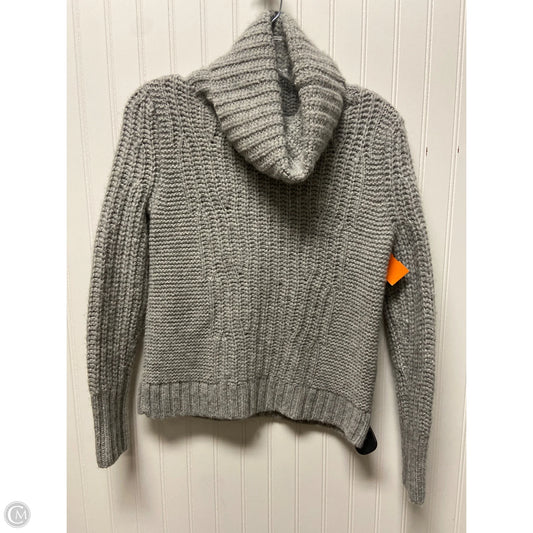 Sweater By Banana Republic In Grey, Size: Xs